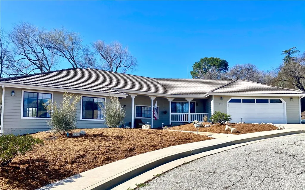 Paso Robles, California 93446, United States, 4 Bedrooms Bedrooms, ,3 BathroomsBathrooms,Residential,Active,234841