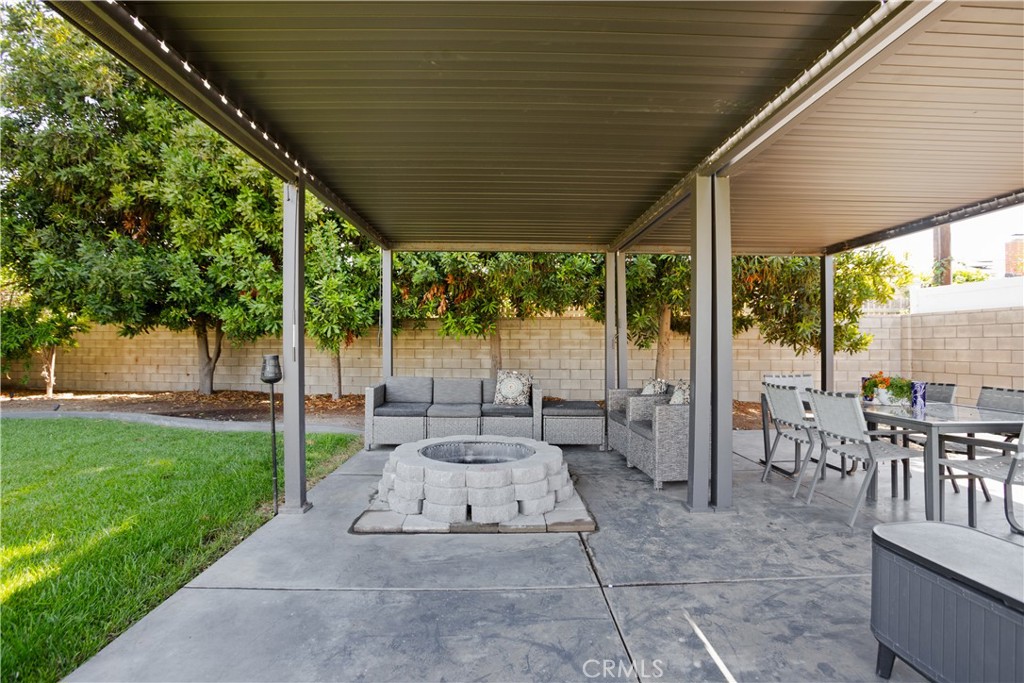 15952 Norcrest Drive