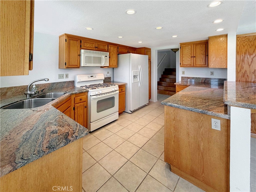 928 Saint Ann