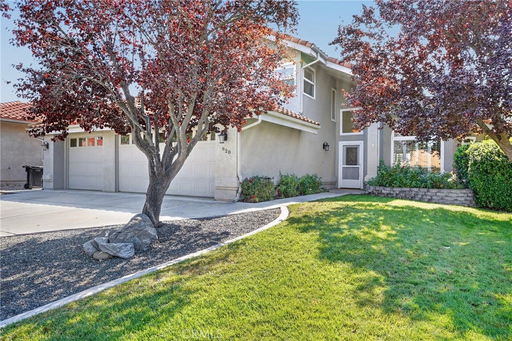928 Saint Ann