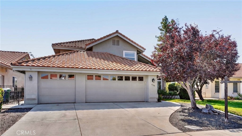 928 Saint Ann