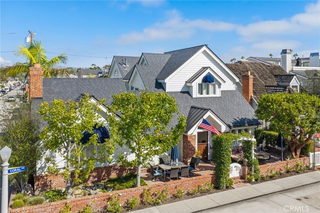 Photo of 224 Coral AVE, Newport Beach, CA 92662 (MLS # NP26184045)