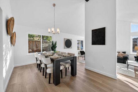 Tiny photo for 4101 Ashbrook Circle, San Jose, CA 95124 (MLS # ML82037624)