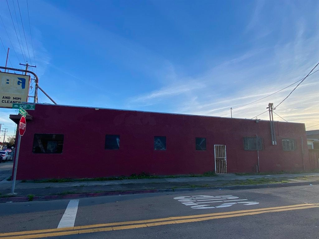 10801 Bancroft