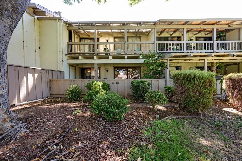 5118 Cribari Place