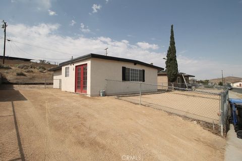 Photo of 1040 Mojave Drive, Barstow, CA 92311 (MLS # HD26071903)