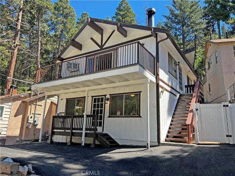 Photo of 969 Fern Drive, Crestline, CA 92325 (MLS # CV26207991)