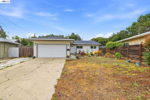 Photo of 38467 Timpanogas Circle Cir, Fremont, CA 94536 (MLS # 41136507)