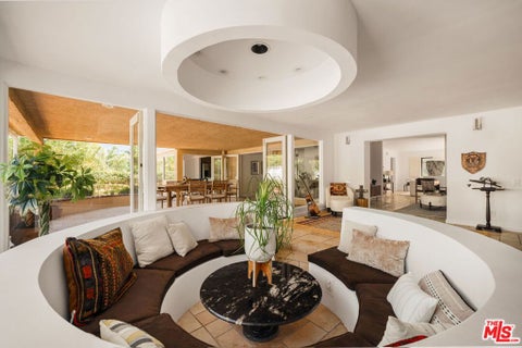 Photo of 3543 Stone Canyon Avenue, Los Angeles, CA 91403 (MLS # 26868711)