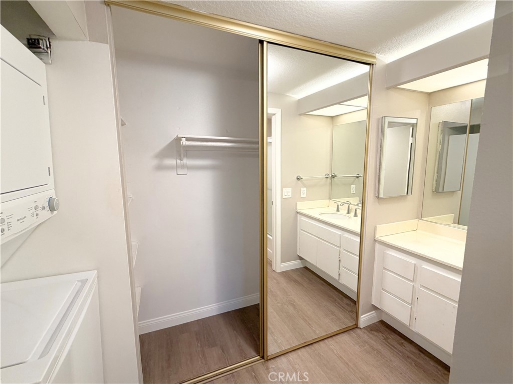 Camelot (595) - Residential