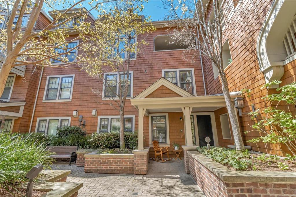 325 Channing Avenue 104