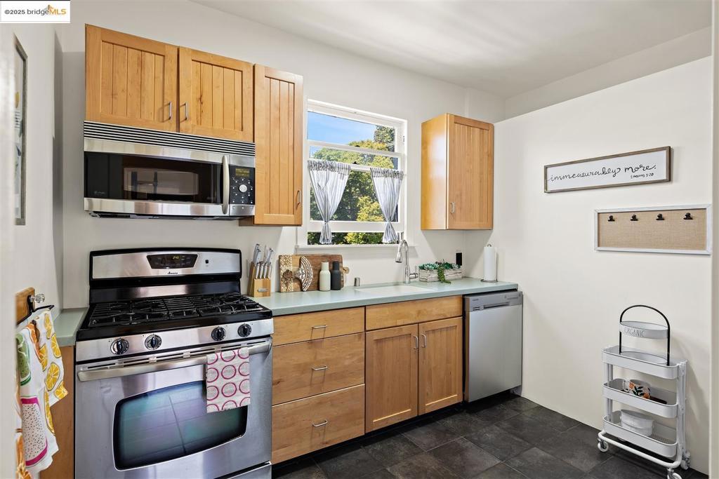 ELMWOOD - Residential