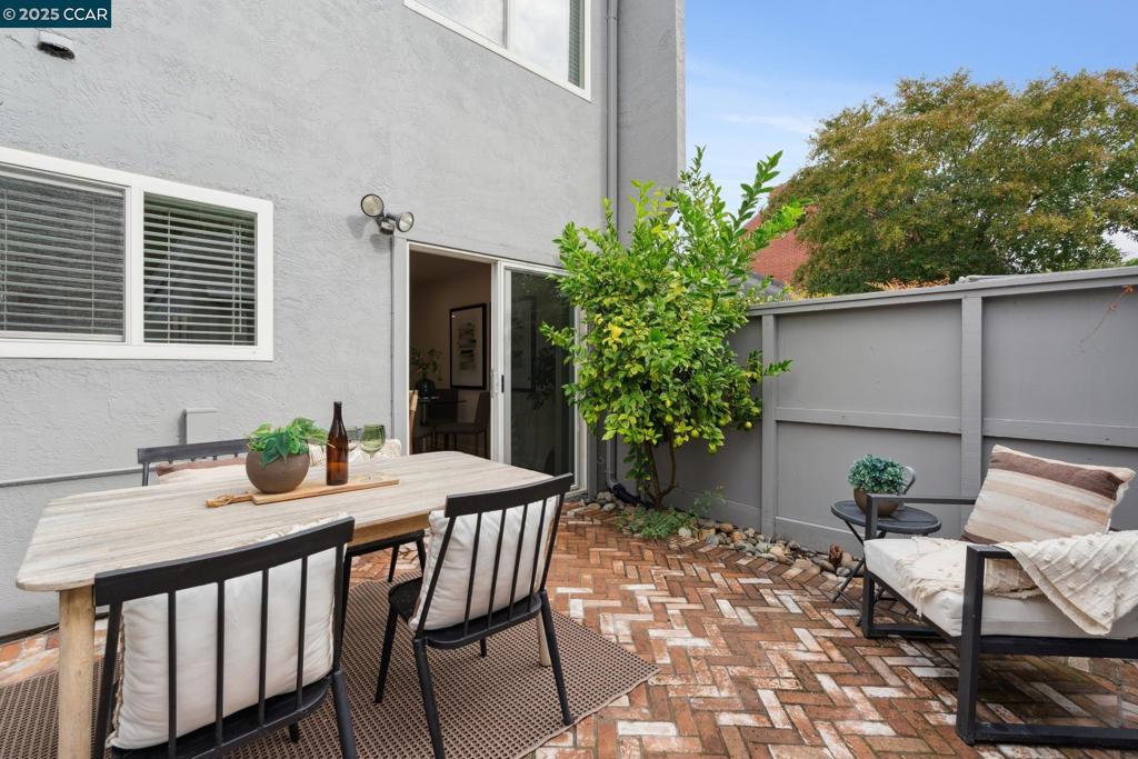 WALNUT CREEK - Residential