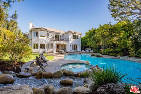 11797 CHAPARAL Street Los Angeles CA 90049