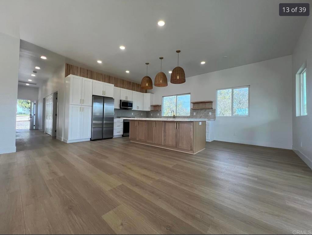 1533 Avohill Drive