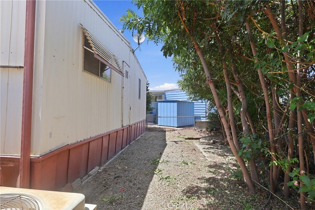 9391 California Ave 81