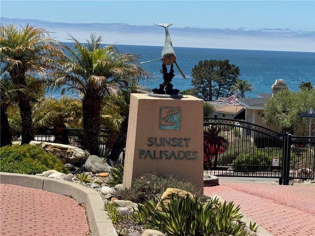 210 Encanto Avenue