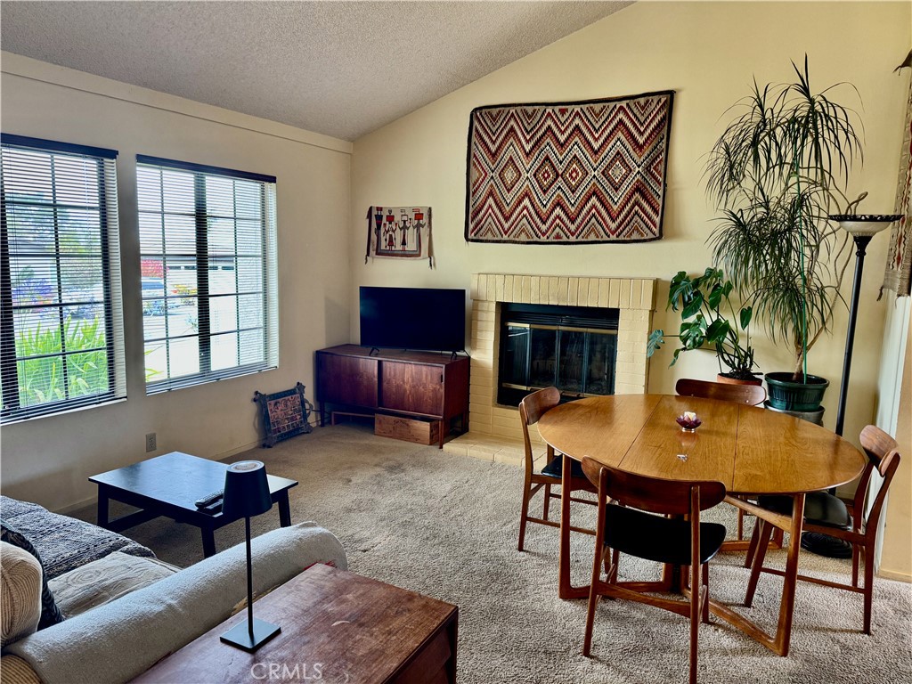 210 Encanto Avenue