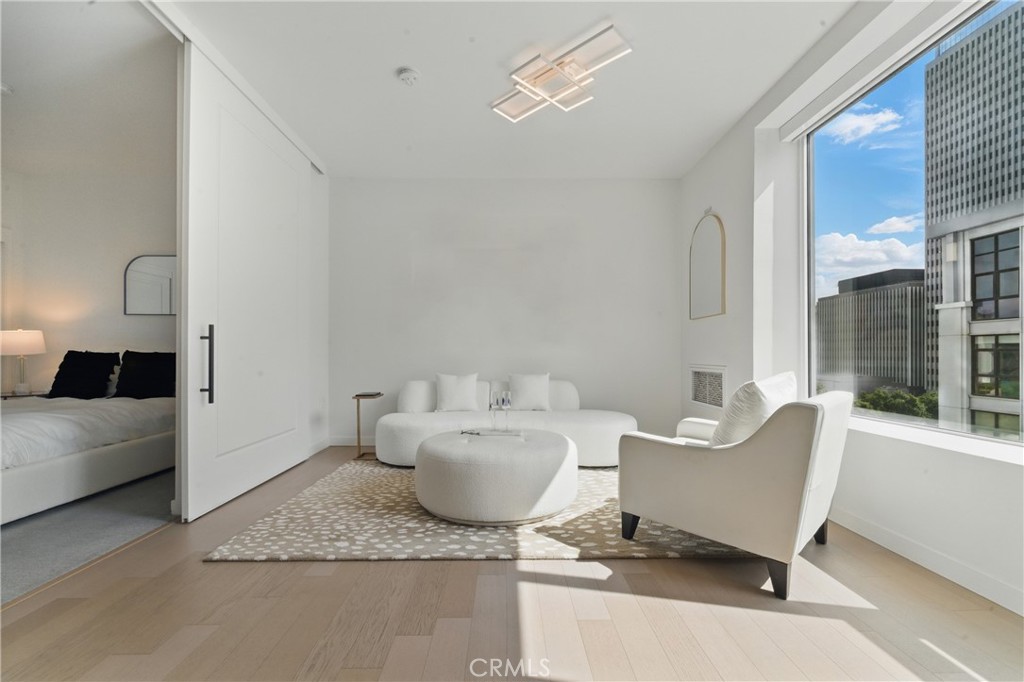 1050 S Grand Avenue 705