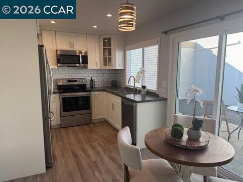 Photo of 4869 Wolf Way, Concord, CA 94521 (MLS # 41127453)