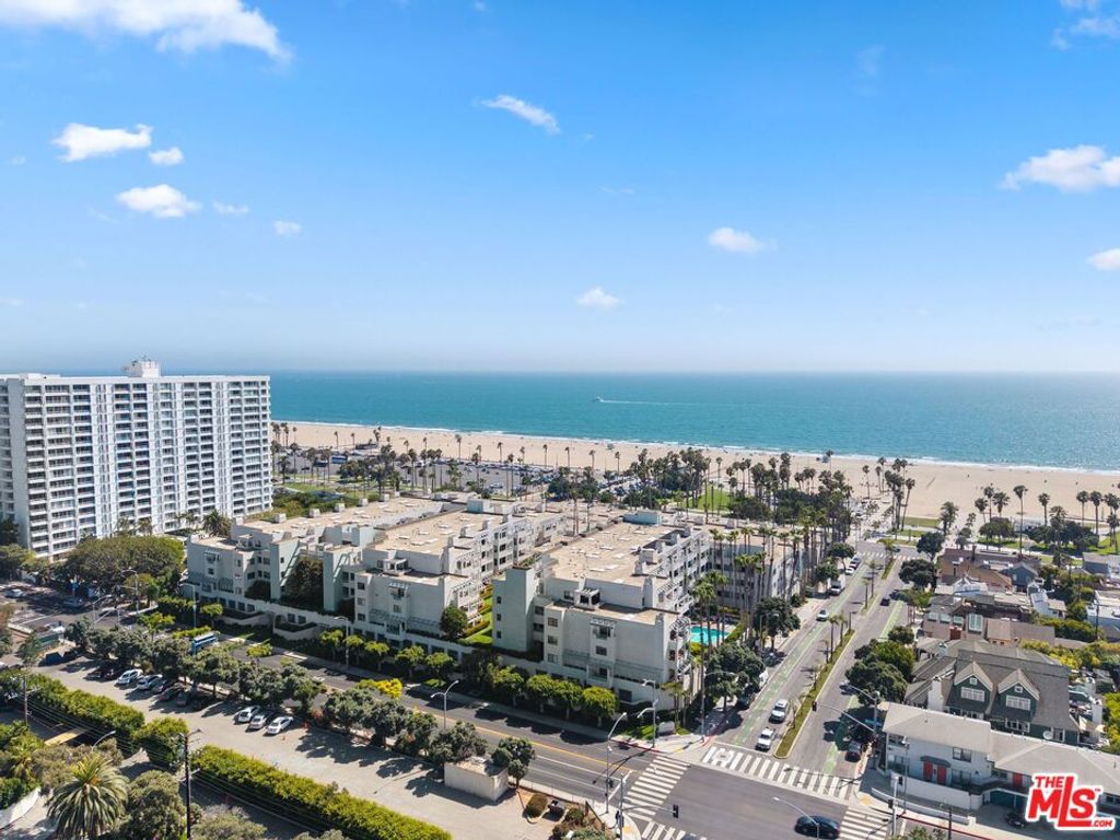 Photo of 140 Ocean Park Boulevard #419, Santa Monica, CA 90405 (MLS # 25572543)