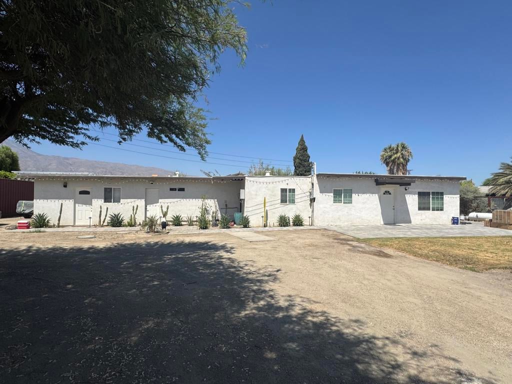 58149 E Park Lane