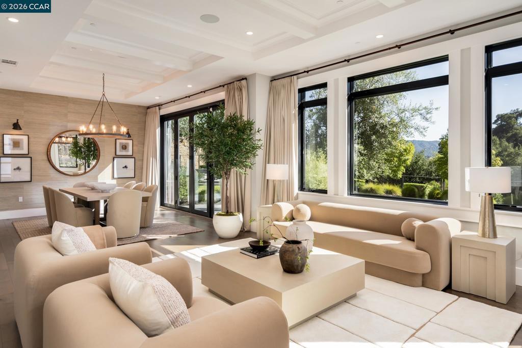 401 Legacy Dr