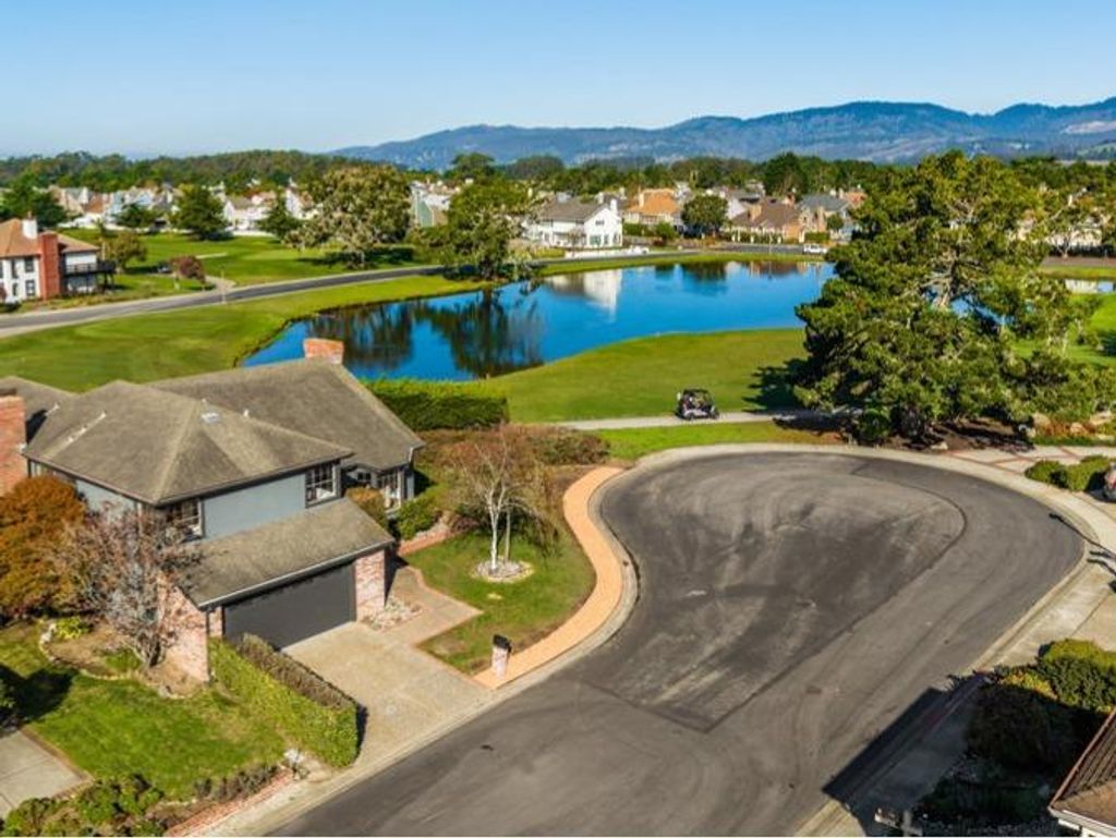 Photo of 370 Burning Tree Court, Half Moon Bay, CA 94019 (MLS # ML82028068)