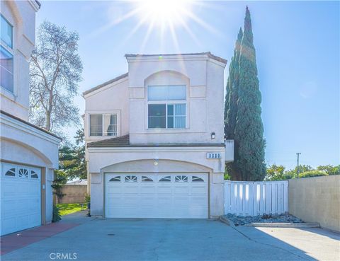 Photo of 3330 W Orange Ave, Anaheim, CA 92804 (MLS # OC26004655)
