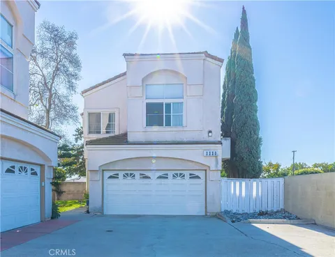 3330 W Orange Ave, Anaheim, CA 92804 - MLS#: OC26004655