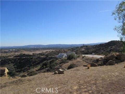 Photo of 24125 Woolsey Canyon Rd, West Hills, CA 91304 (MLS # SR25026971) Photo of 24125 Woolsey Canyon Rd, West Hills, CA 91304 (MLS # SR25026971)
