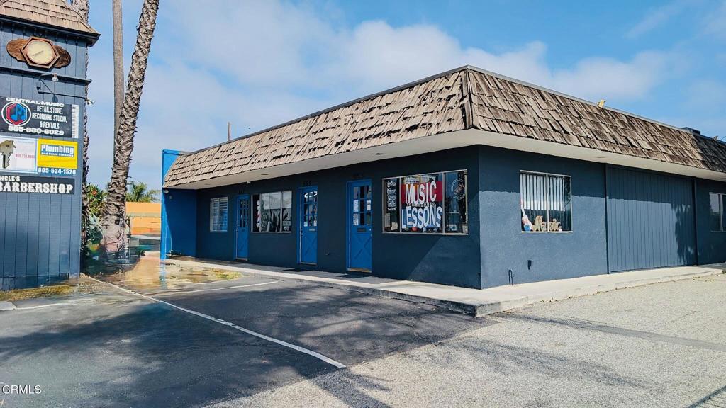 Photo 1 of 11 — 553 Ventura Street, Fillmore, CA 93015