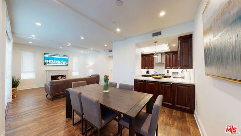 Photo of 907 S SHENANDOAH Street #101, Los Angeles, CA 90035 (MLS # 26649685)