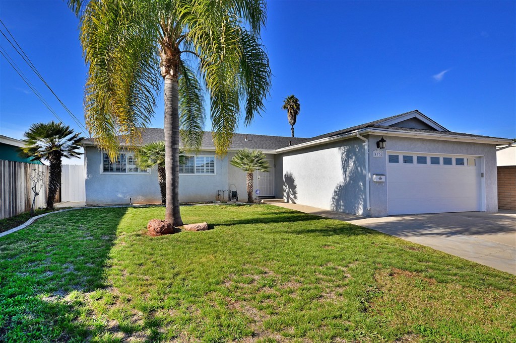 Located on a huge 8600 sq ft canyon view lot in the coveted "Mount Streets," this terrific home features an amazingly remodeled kitchen, 2 remodeled bathrooms, vinyl windows & sliders w/ plantation shutters, a brand new furnace, updated lighting & high end cherry wood laminate flooring. Terrific floor plan includes a large family room w/ vaulted ceilings, brick fireplace & views out to the canyon. The addition created a huge Master bedroom w/ a walk in closet & canyon views. Please see supplement 4 more! Neighborhoods: Mount Streets Equipment: Range/Oven Other Fees: 0 Sewer: Sewer Connected