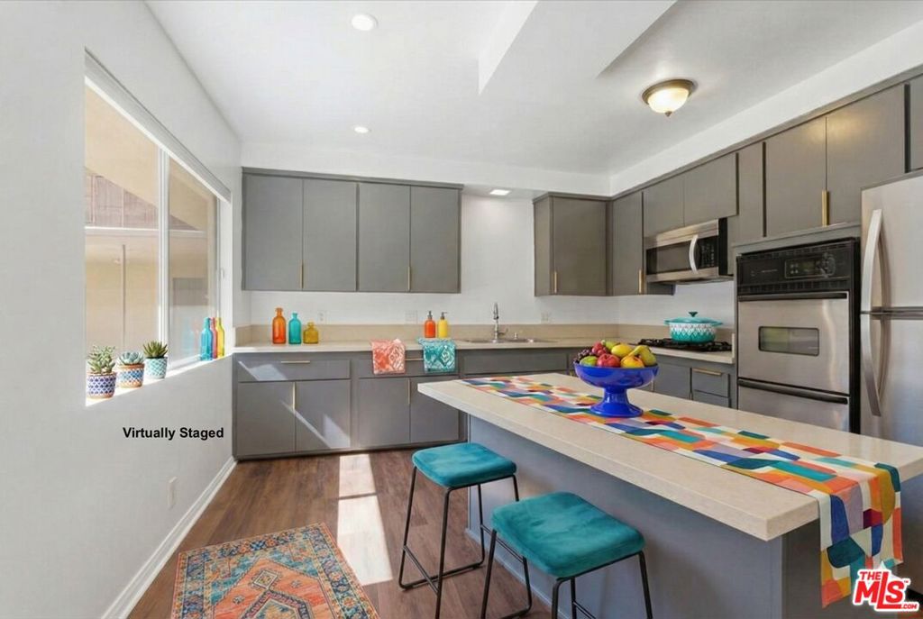 410 N Market Street 3