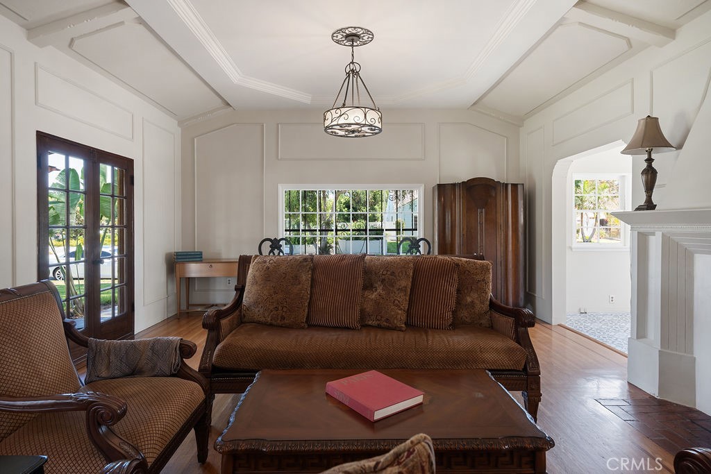 Bixby Knolls (BK) - Residential