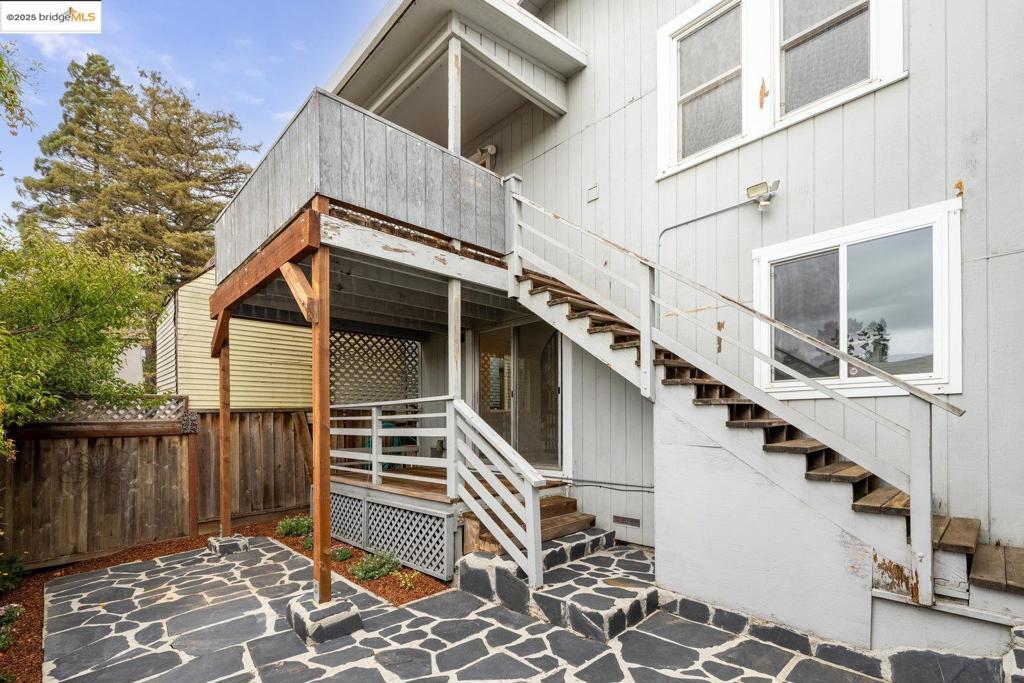 PIEDMONT AVENUE - Residential