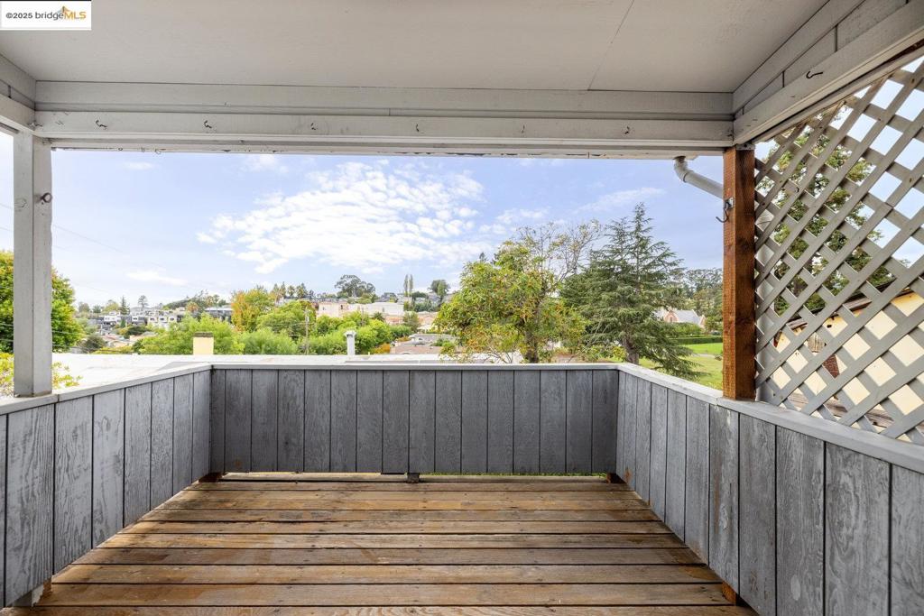 PIEDMONT AVENUE - Residential