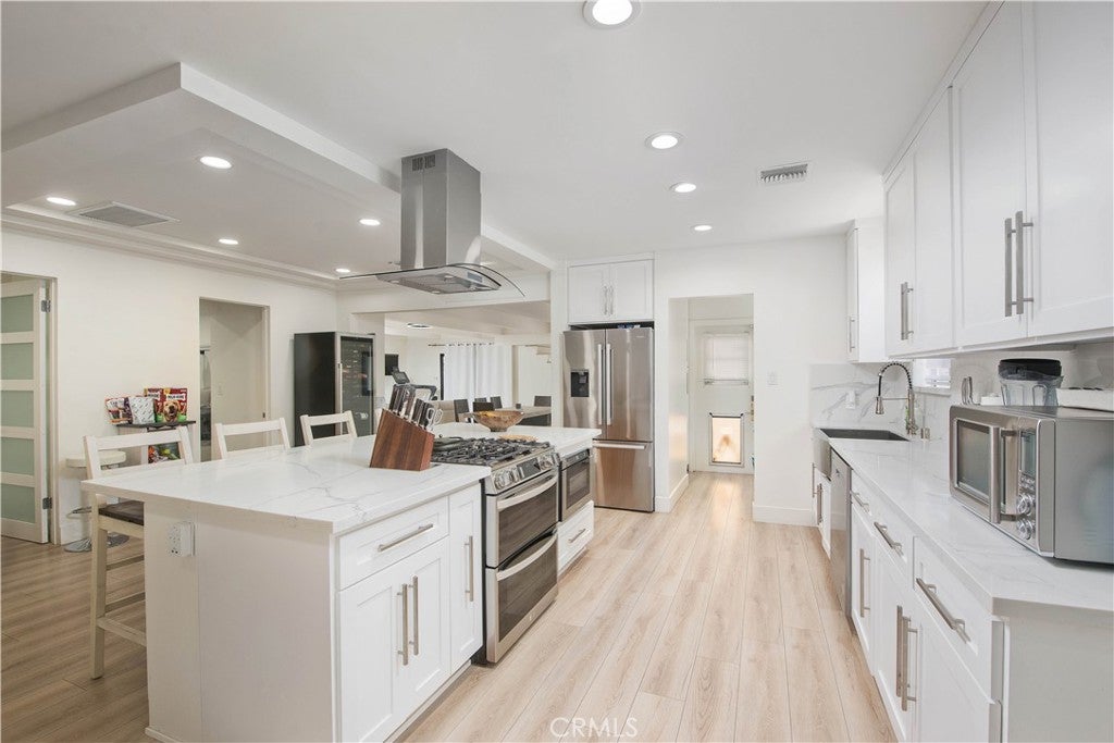 1945 W 91st Place