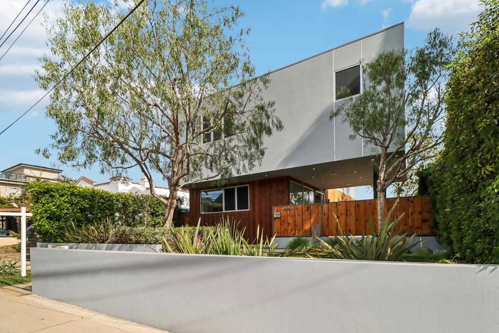 Photo of 1814 Penmar Avenue, Venice, CA 90291 (MLS # PTP2502108)