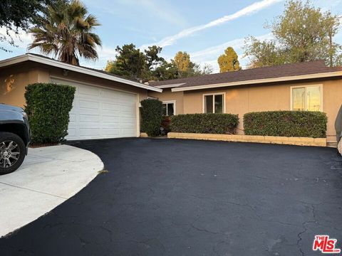 11648 Prager Avenue Sylmar CA 91342