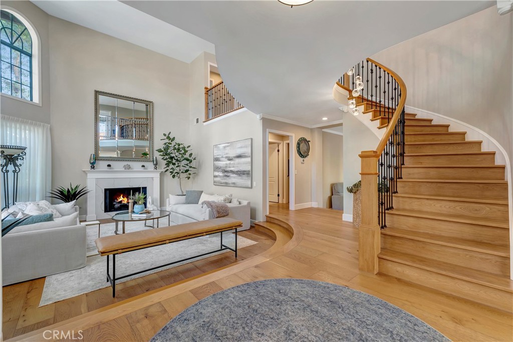 6095 Greenbrier Drive