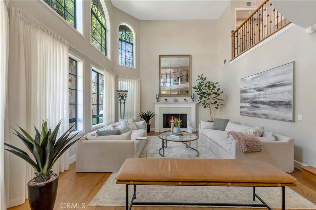 6095 Greenbrier Drive