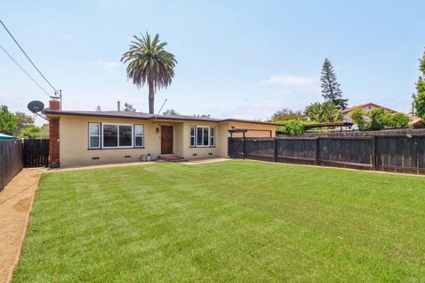 915 Crest View Rd Vista CA 92081