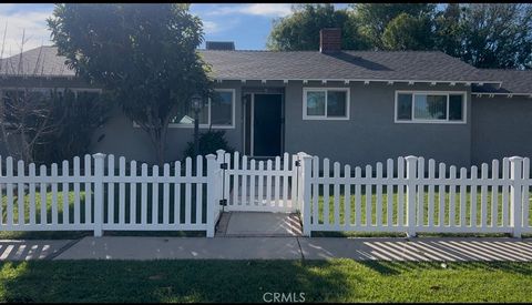 Photo of 10153 Debra Avenue, North Hills, CA 91343 (MLS # SR26072613)