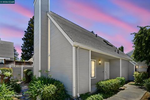 Photo of 1646 Somerset Pl PL, Antioch, CA 94509 (MLS # 41140871)