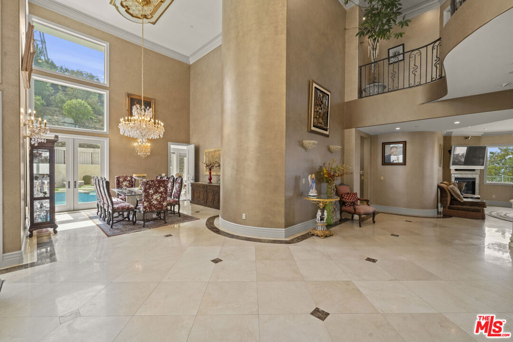 3848 Vista Linda Drive