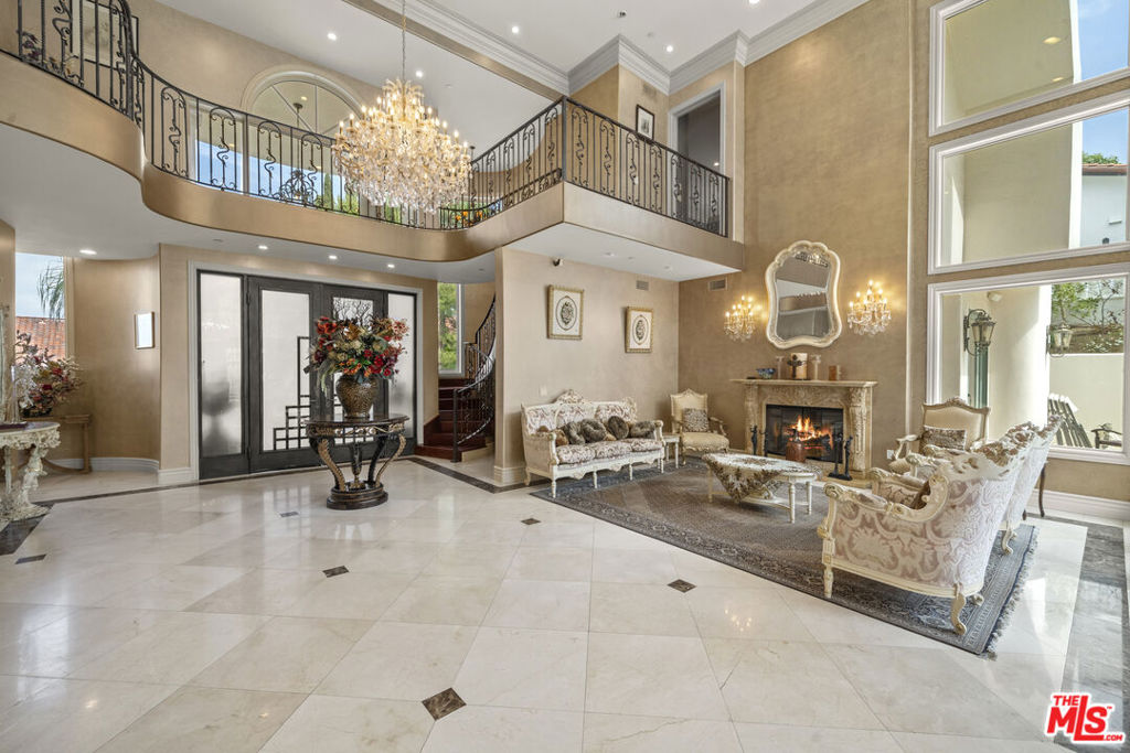 3848 Vista Linda Drive