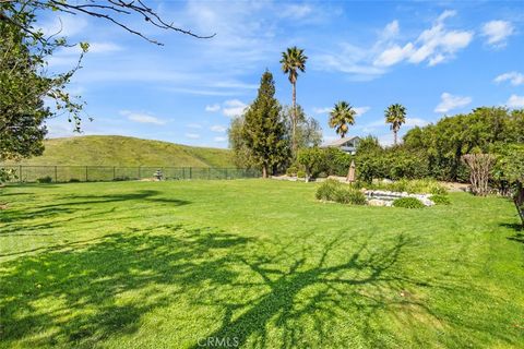 Photo of 24840 Wooded Vista Vis, West Hills, CA 91307 (MLS # SR26047276)