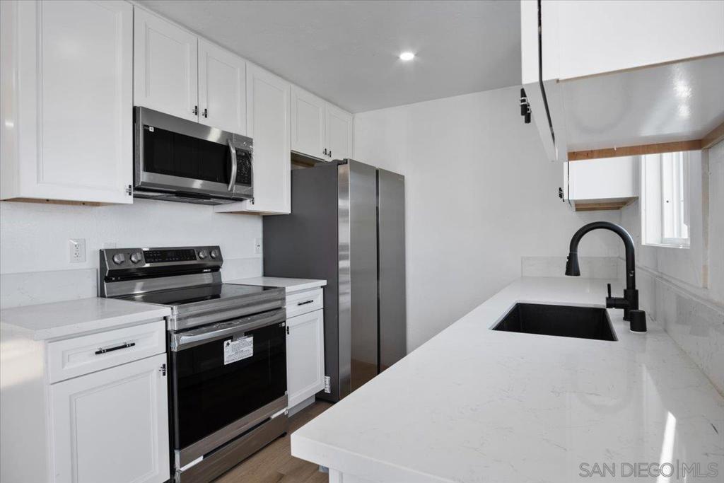 4180 Cleveland Ave AVE, San Diego CA 92103